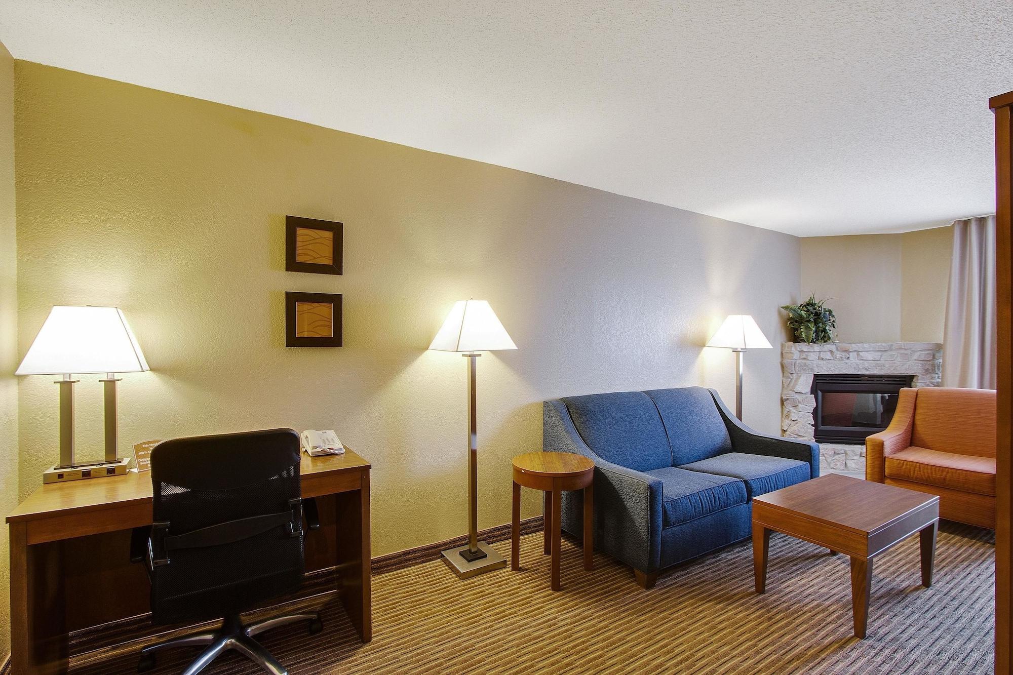 Comfort Inn & Suites Bellevue - Omaha Offutt Afb Екстериор снимка