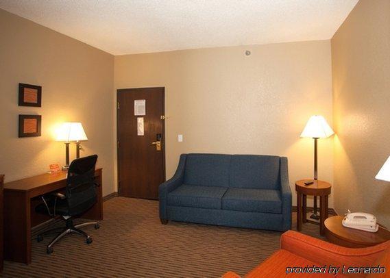 Comfort Inn & Suites Bellevue - Omaha Offutt Afb Екстериор снимка